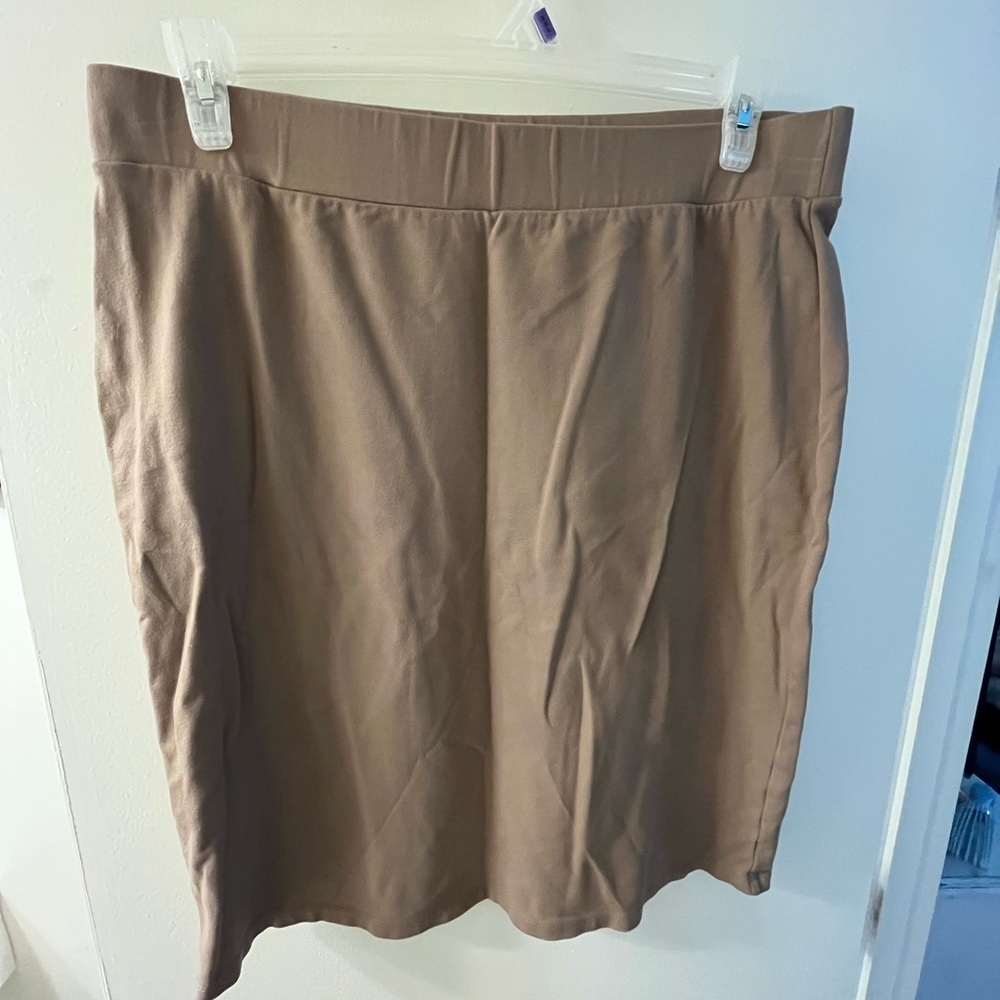 Elegant Tan Skirt​​​
